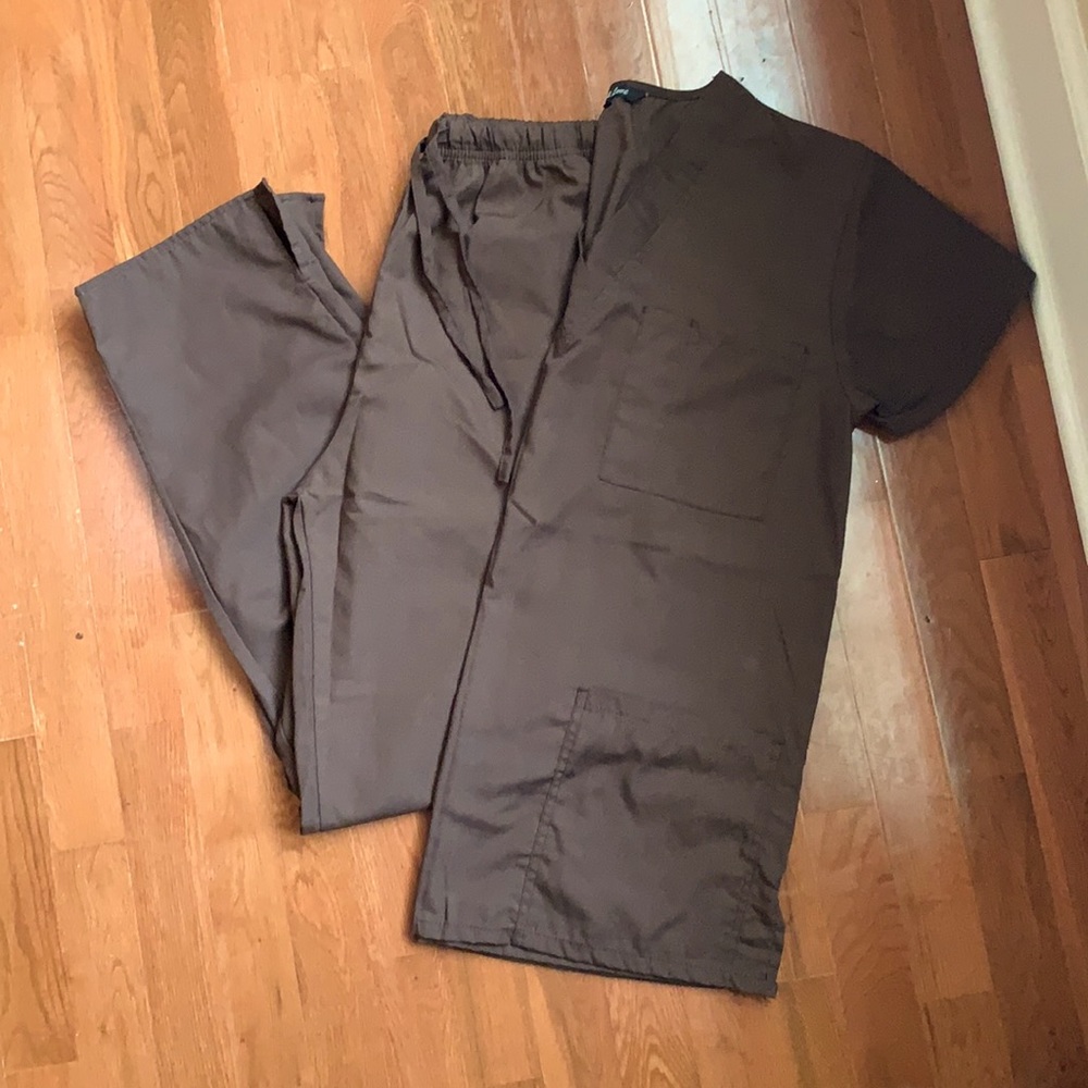Chocolate Brown Scrub Set (Size S)